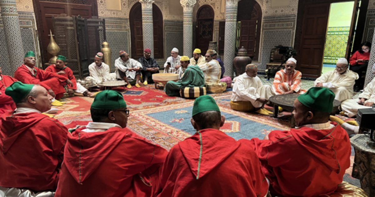 شاهد .. "هادي بلادي" أغنية مغربية تنقل تراث وثقافة البلد وتدعم المنتخب المغربي بالمونديال