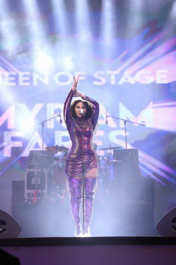 شاهد .. بالصور - ميريام فارس تفتتح أولى حفلات القرية العالمية