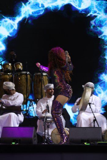 شاهد .. بالصور - ميريام فارس تفتتح أولى حفلات القرية العالمية