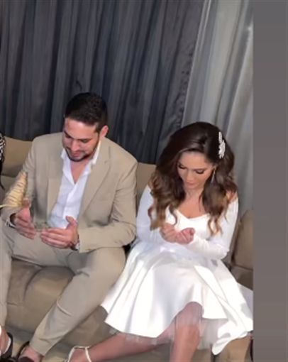 ببركة مني الشاذلي : شاهد رنا رئيس في قراية الفتحة