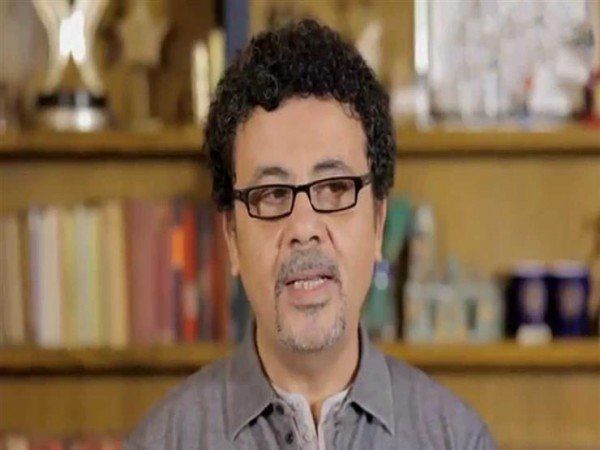 شاهد .. بالصورة - عمرو عرفة يستذكر الراحل عامر منيب