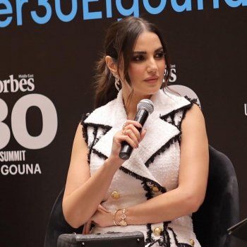 شاهد .. فوربس تكرّم درة والأخيرة تختار فستاناً باهظ الثمن لهذه المناسبة