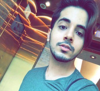 شاهد .. بالصورة - بدر خلف بملامح رجولية للمرة الأولى بعد شهور طويلة