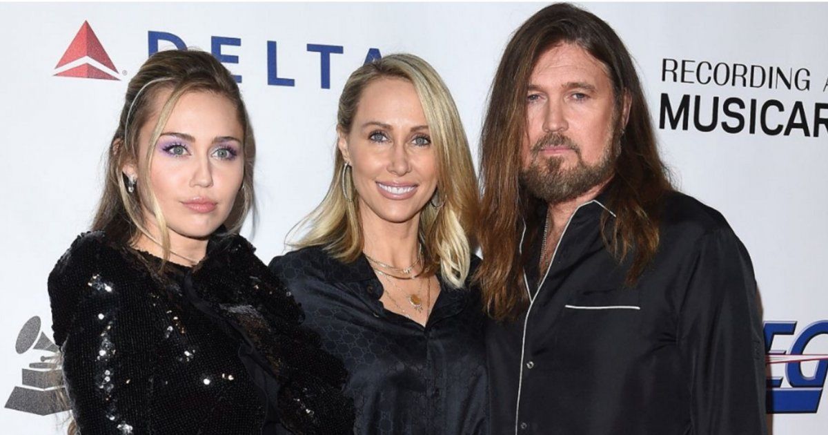 شاهد .. تيش سايرس بعلاقة جديدة مع هذا النجم العالمي بعد إعلان طليقها بيلي راي سايرس خطوبته