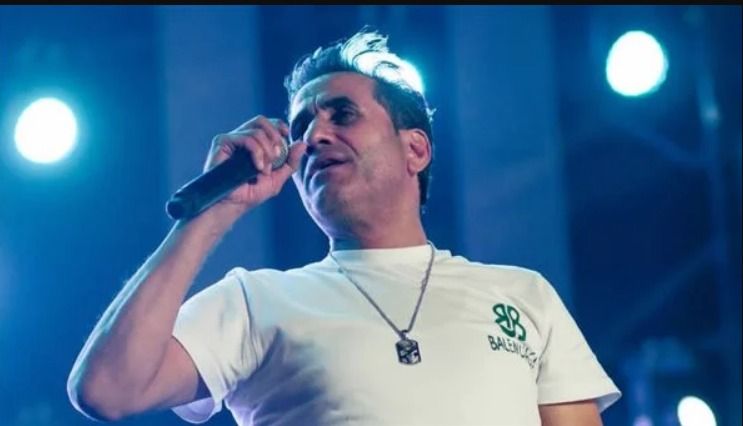 التواضع في أبهي صورة .. أحمد شيبة : أنا كنت بنام علي الرصيف