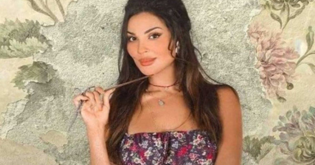 شاهد .. بالصورة- نادين نسيب نجيم برسالة لمحبيها بعد إعلانها خطوبتها