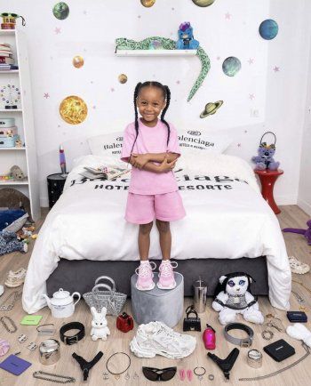 شاهد .. إليسا تقاطع علامة بالنسياغا بعد حملتها الإعلانية الأخيرة وإستغلالها الأطفال جنسياً