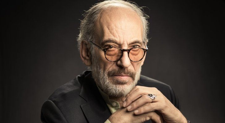 شاهد .. فيديو مؤثر لـ غسان مسعود في حفل خطوبة إبنته.. لم يتمالك دموعه!