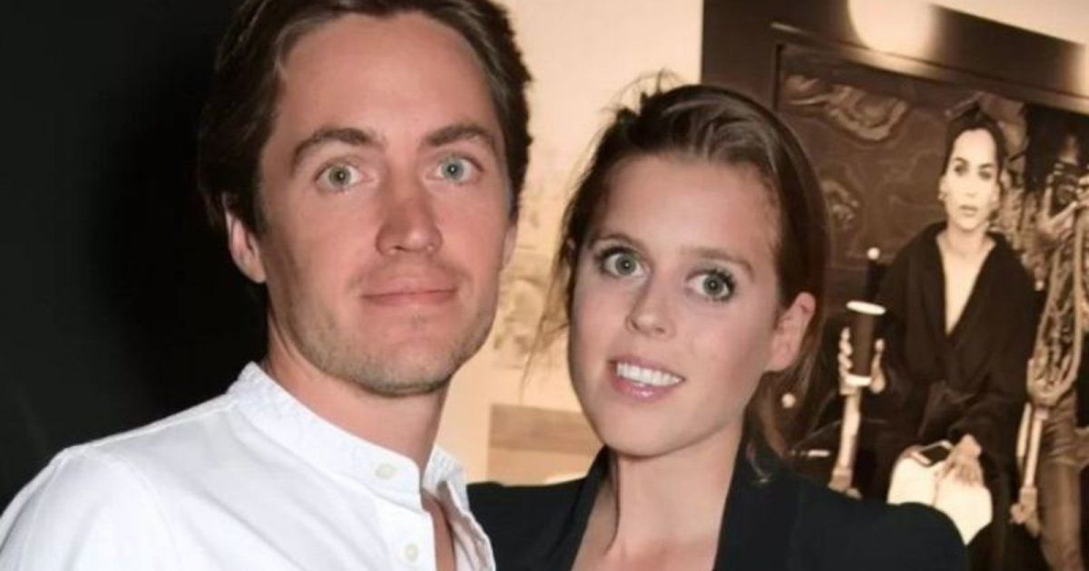 شاهد .. الأميرة بياتريس بإطلالة ناعمة خلال حضورها وزوجها حفلاً ميلادياً-بالصورة