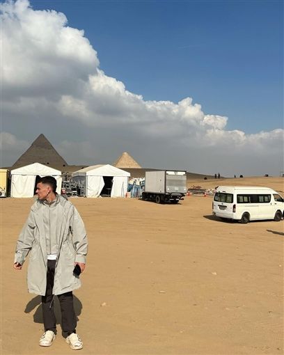 بطل مسلسل Elite يدعم السياحة في مصر – شاهد