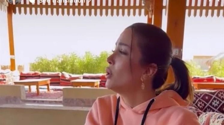 نسرين طافش تفاجيء الجميع بصوتها في الغناء الخليجي