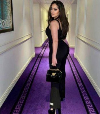 شاهد .. زين كرزون تتألق بالأسود وتستعرض جسدها الممشوق في أحدث ظهور-بالصور