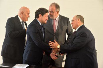 شاهد .. توقيع مذكرة تعاون للإنتاج الدرامي بين وزيري الإعلام والصناعة ونائب رئيس إتحاد المنتجين العرب