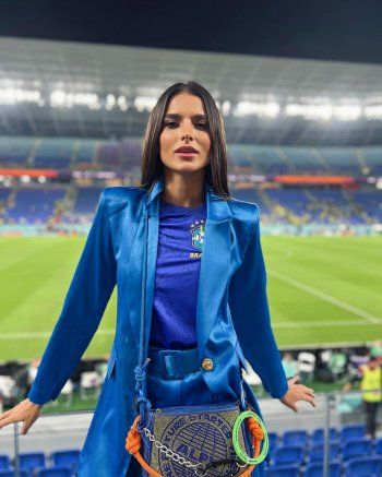 شاهد .. الظهور الأول لحبيبة نيمار الجديدة في مونديال قطر..جمالها حديث الجمهور! - بالصور