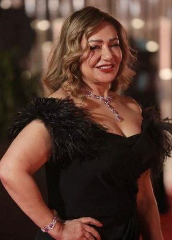 شاهد .. بالصور- ليلى علوي تتصدر الترند بسبب إطلالتها الأخيرة.. إليكم كيف بدت