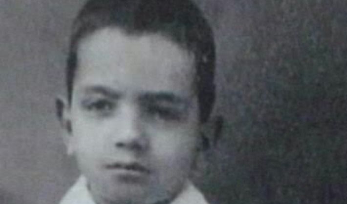 تداول صورة نادرة لنجم الزمن الجميل في طفولته – شاهد