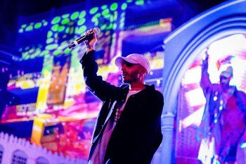 شاهد .. مهرجان "بلد بيست" يضيء سماء جدّة