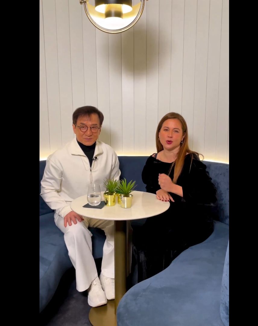 بالفيديو – دروسا في “الكونغ فو” من جاكي شان لريا أبي راشد