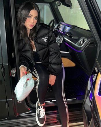 شاهد .. إطلالة هيفا وهبي الرياضية الجميلة بآلاف الدولارات .. تعرفوا على تفاصيلها