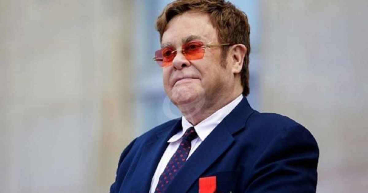 شاهد .. إلتون جون يقاطع تويتر وإيلون ماسك يتدخل!