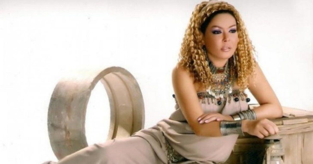 شاهد .. لوسي تكشف عن تاريخ ميلادها الحقيقي.. وهذه أغلى هدية تلقتها!