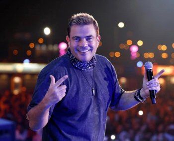 شاهد .. عمرو دياب يحيي حفل ناجح في الدوحة.. وإبنتها كنزي تشعل الأجواء