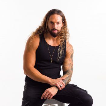 شاهد .. خاص - تامر نجم إلى البطولة الاولى في مسلسل "الزيتونة مملكة الليل والحب"