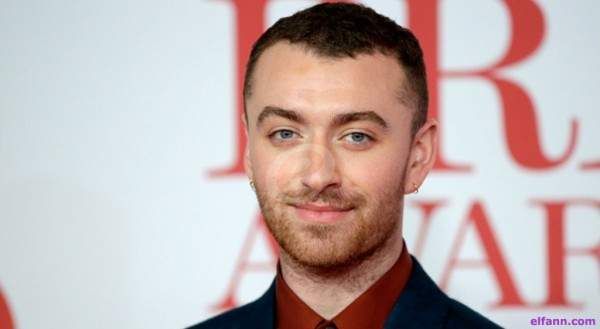 شاهد .. بالصور - سام سميث يفاجئ المتابعين بفستانه الوردي...وهكذا بدا