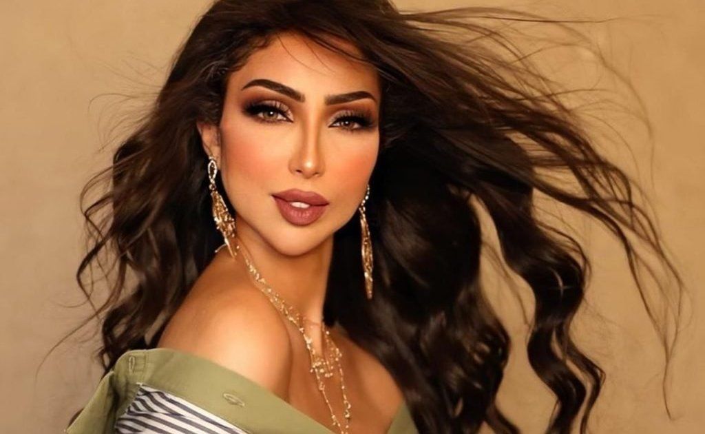 شاهد .. بعدما تمنت لها الزواج...هكذا كان رد دنيا بطمة على احدى المتابعات