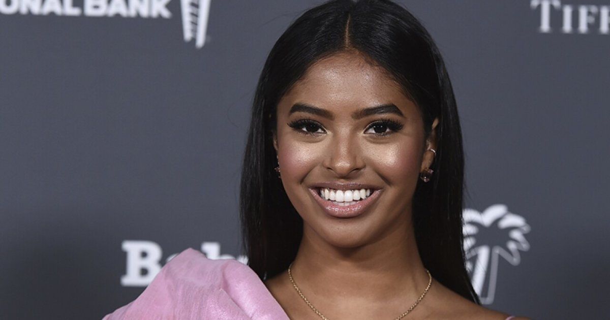 شاهد .. بالصورة - إطلالة ناتاليا براينت في العرض الأول لفيلم "Babylon"