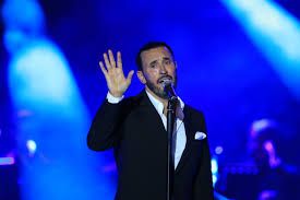 كاظم الساهر يحيي حفلاً غنائياً في دبي