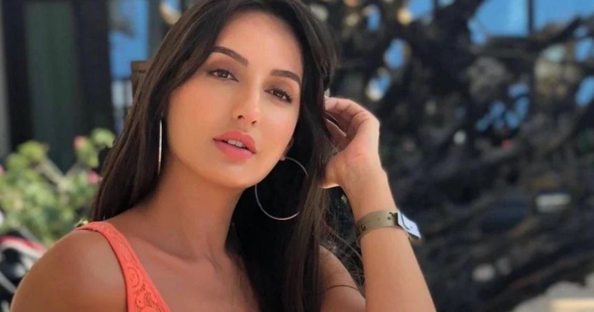 شاهد .. بالفيديو- غضب كبير على نورة فتحي وإتهامها بإهانة علم المغرب بعد تقديمها هدية غريبة لـ رئيس الفيفا