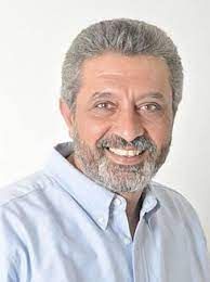 الموت يغيب الفنان هشام الشربيني بعد صراع مع المرض 