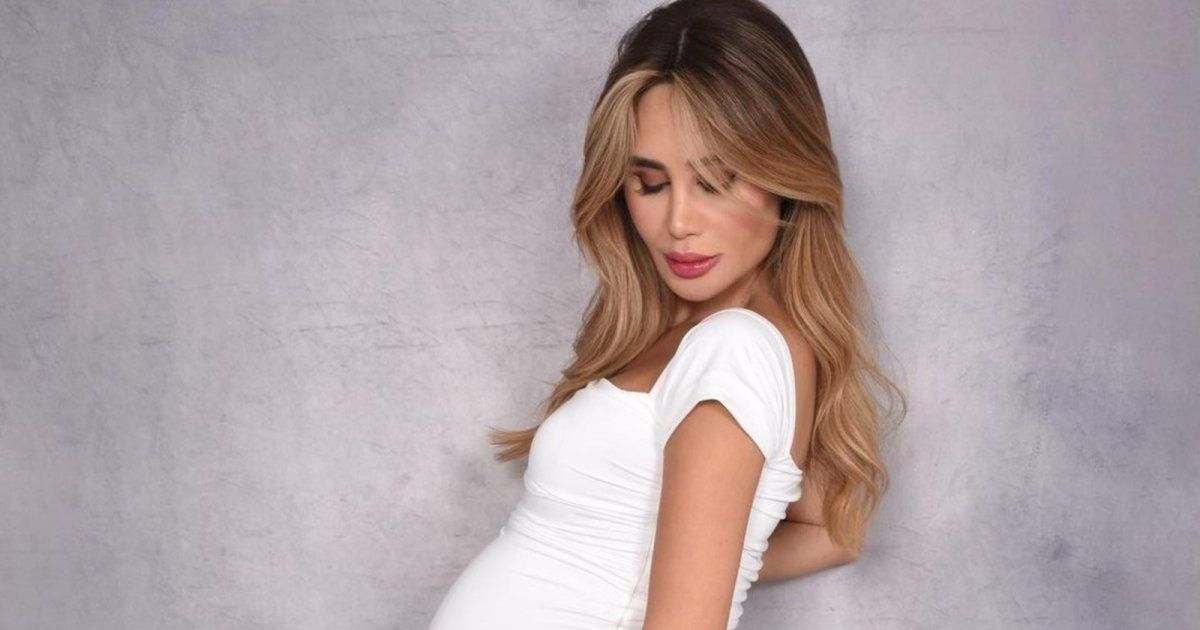 شاهد .. داليدا عياش بجلسة تصوير مميزة للغاية برفقة أولادها- بالصور