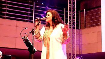 شاهد .. جاهدة وهبه تعيد الأمل للبنانيين في "بيروت ترنّم" - بالصور