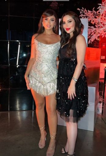 طارق العريان ونيكول سعفان يحتفلان بالكريسماس – شاهد