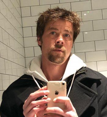 شاهد .. بالصور - شبه هذا البريطاني مع براد بيت يعقد عليه حياته العاطفية