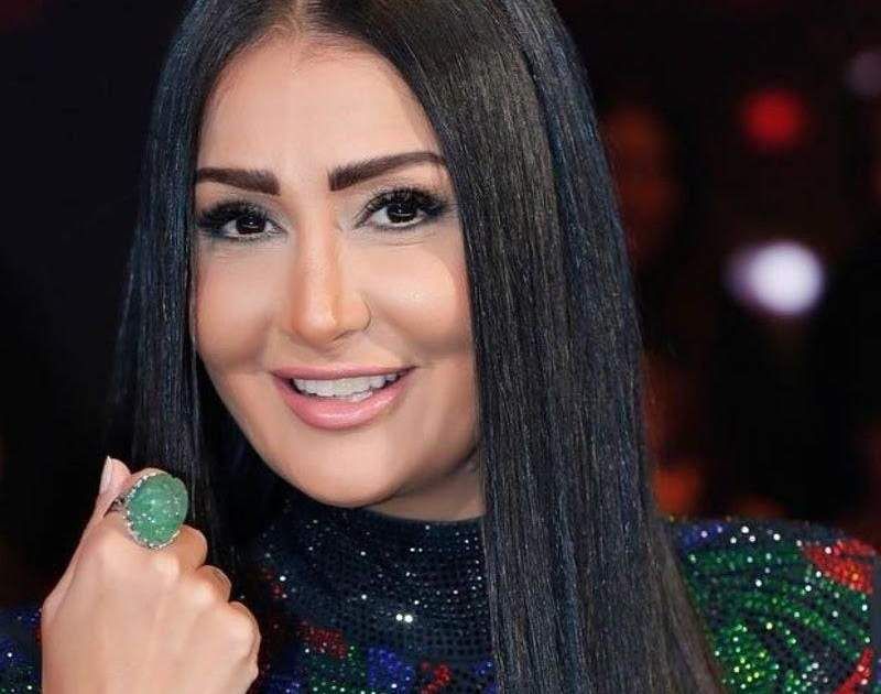 شاهد .. غادة عبد الرازق تتعرض للسخرية بسبب تسريحة شعرها الغريبة -بالصور