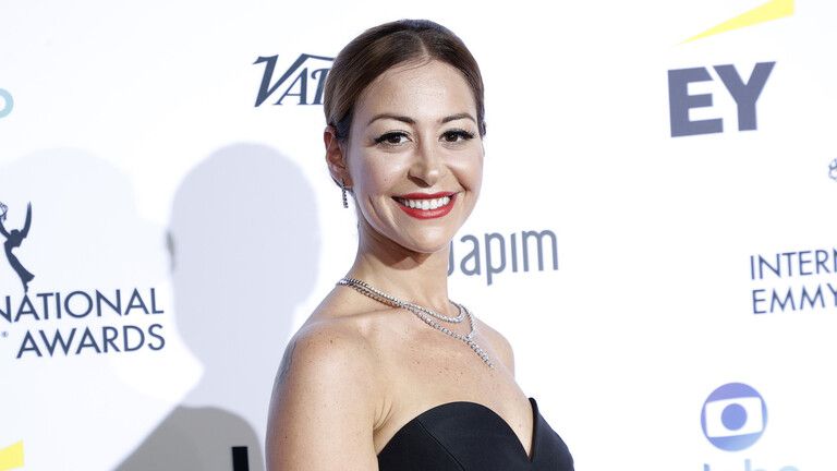 اتفرج – مصر.. النيابة تصدر قرارا عاجلا ضد الفنانة منة شلبي بعد القبض عليها