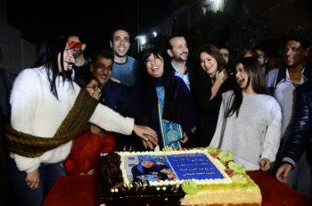 شاهد .. هكذا احتفلت سهير رمزي وأسرة مسلسل "أم البنات" بانطلاق التصوير-بالصور