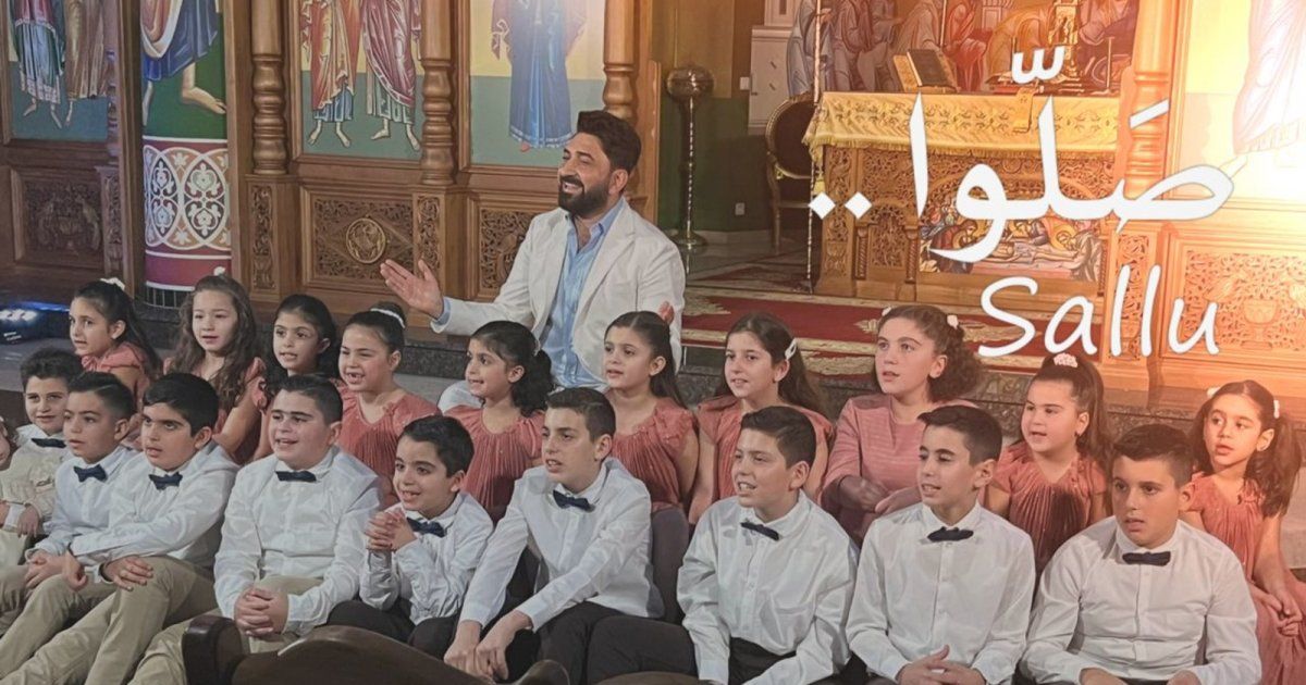 شاهد .. سامر كابرو يدعو إلى المحبة من خلال أغنيته الميلادية الجديدة