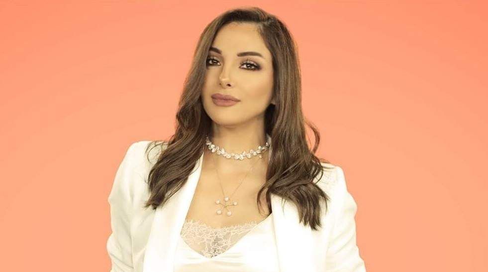 شاهد .. ساشا دحدوح تنضم لعائلة للموت 3 وماغي بو غصن وغيرها يهنئنها-بالصورة