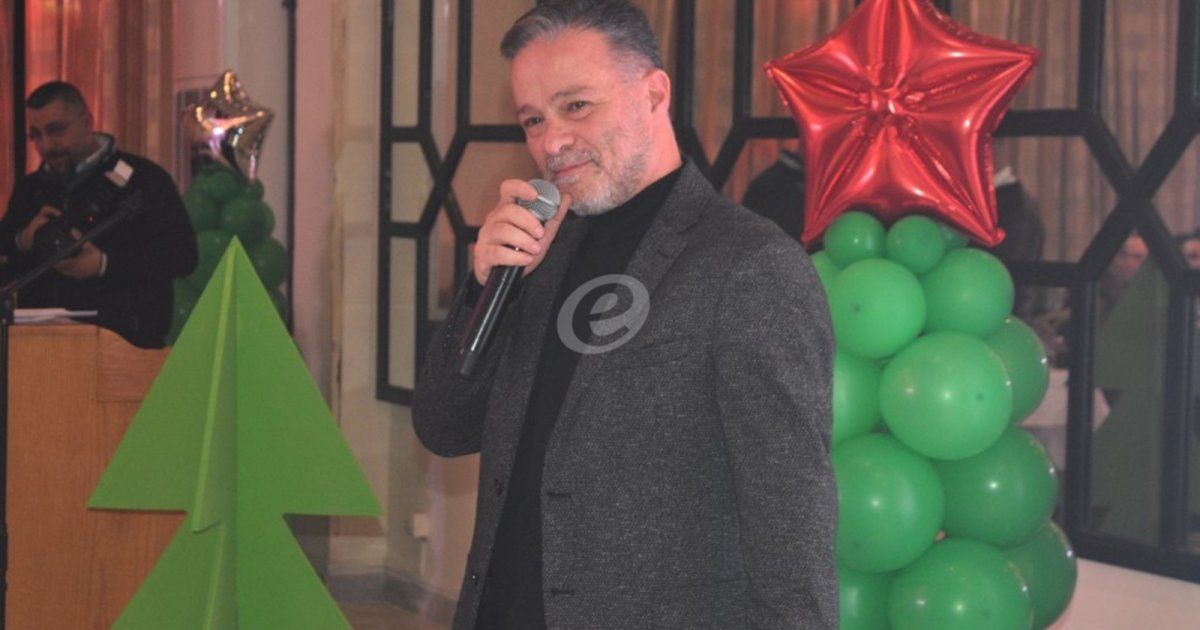 شاهد .. من أجواء عيد الميلاد...نقولا الأسطا يطلق أغنية "يا جايي من بلاد التلج"