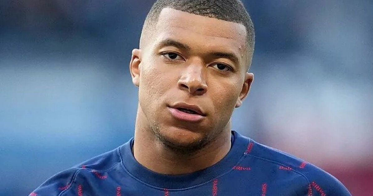 شاهد .. كيليان مبابي ينفصل عن حبيبته المتحول الجنسي بسبب إمرأة فائقة الجمال جذبته في قطر -بالصور