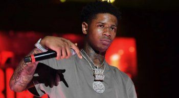 شاهد .. وفاة فنان مشهور عن عمر يناهز 22