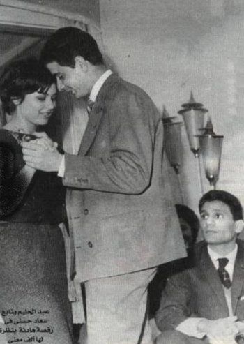 شاهد .. صورة نادرة تفضح غيرة عبد الحليم حافظ على سعاد حسني.. شاهدوا