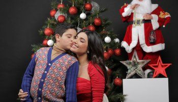 شاهد .. ليال الإختيار تحتفل بعيد الميلاد بجلسة تصوير مميزة برفقة إبنها