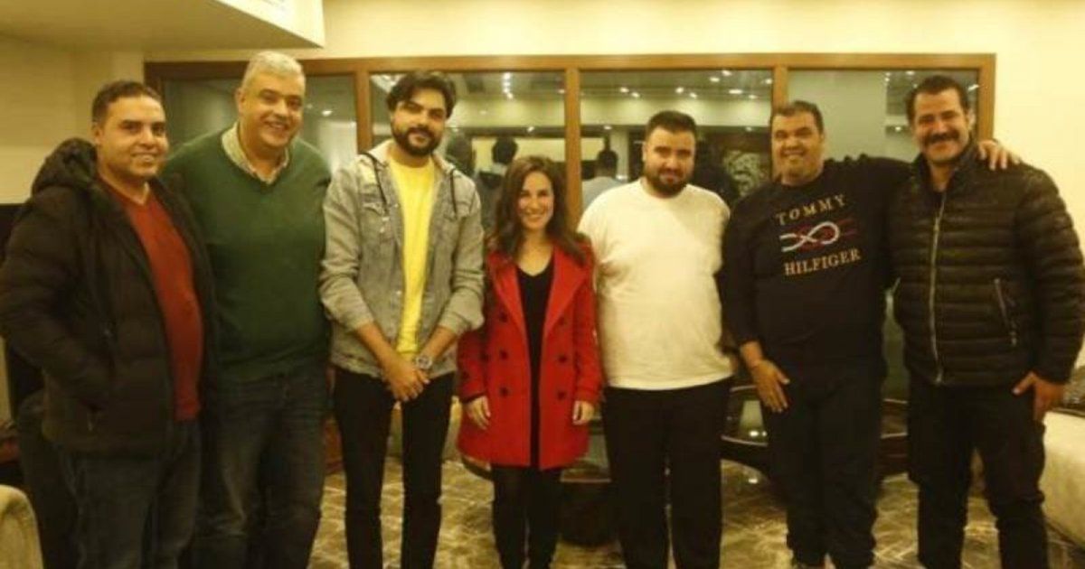 شاهد .. أبطال وفريق عمل فيلم "لف وارجع تاني" يجتمعون بجلسات تحضيرية استباقاً لبدء التصوير