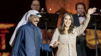 شاهد .. عبد الله الرويشد مكرماً في الرياض على مسيرته الفنية وعطائه