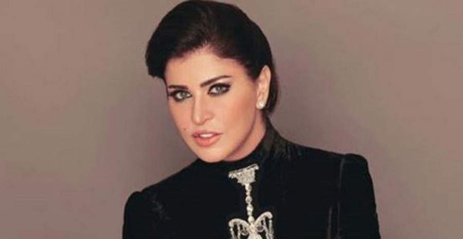 شاهد .. مصطفى شعبان وعمرو يوسف ودرة وغيرهم يعزون جومانا مراد بوفاة والدها